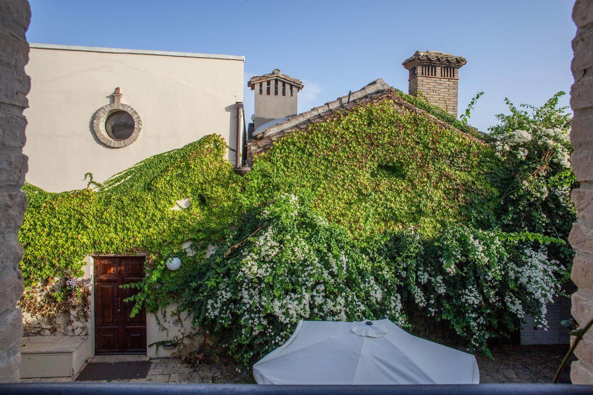 Corte Cristina & Suites Quartucciu Exterior foto